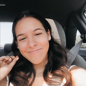 Meet your Posher, Sabrina